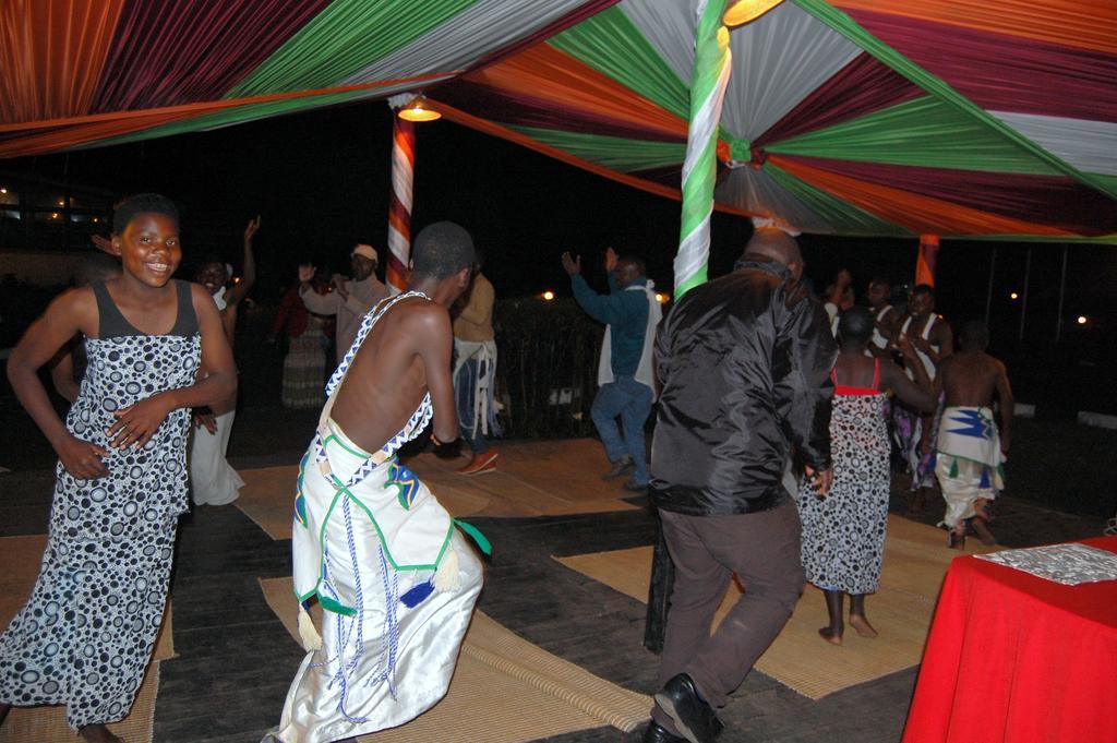 Le Bambou Gorilla Lodge Kinigi Buitenkant foto